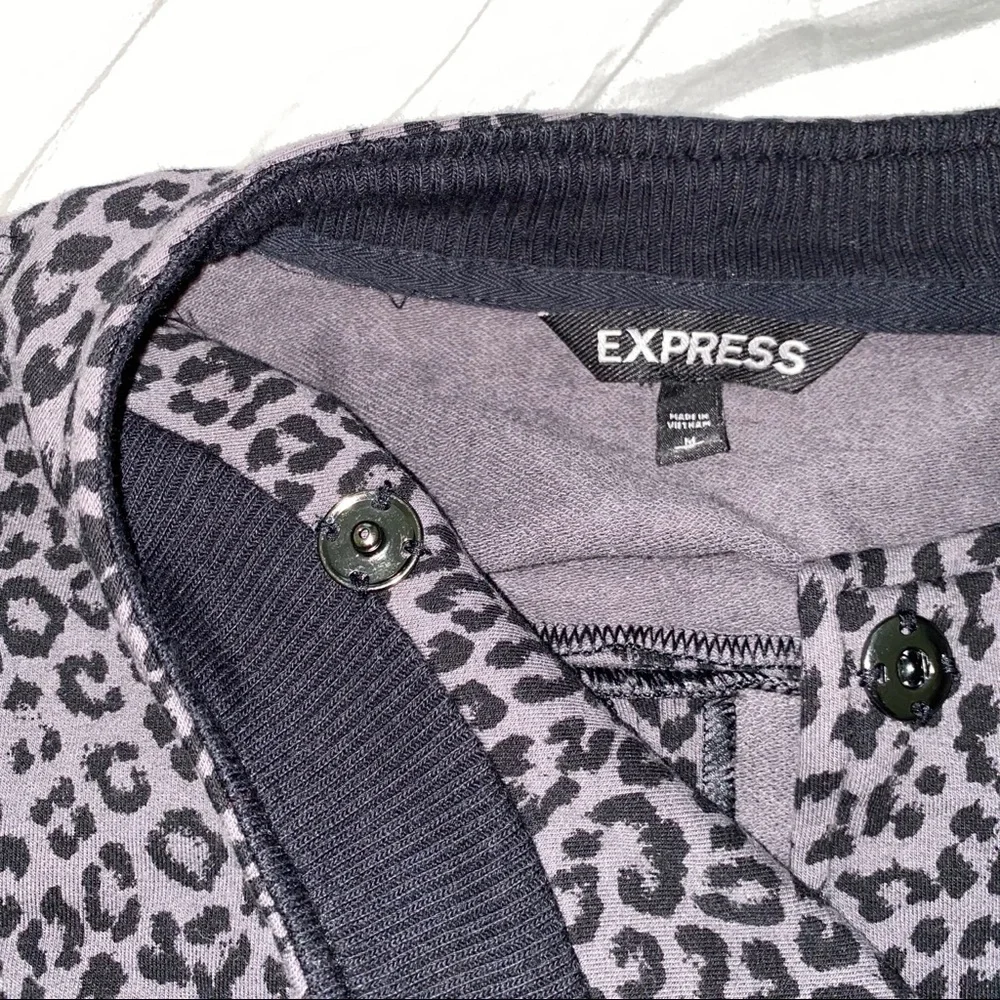 Express Leopard Motorcycle Jacket - Picture 3 of 4
